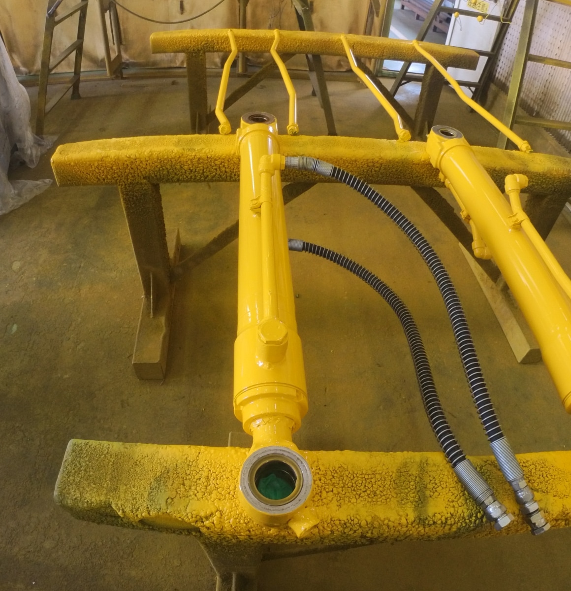 シリンダー塗装工程